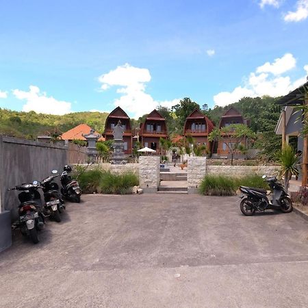 Adara Beach Huts Batununggul Экстерьер фото