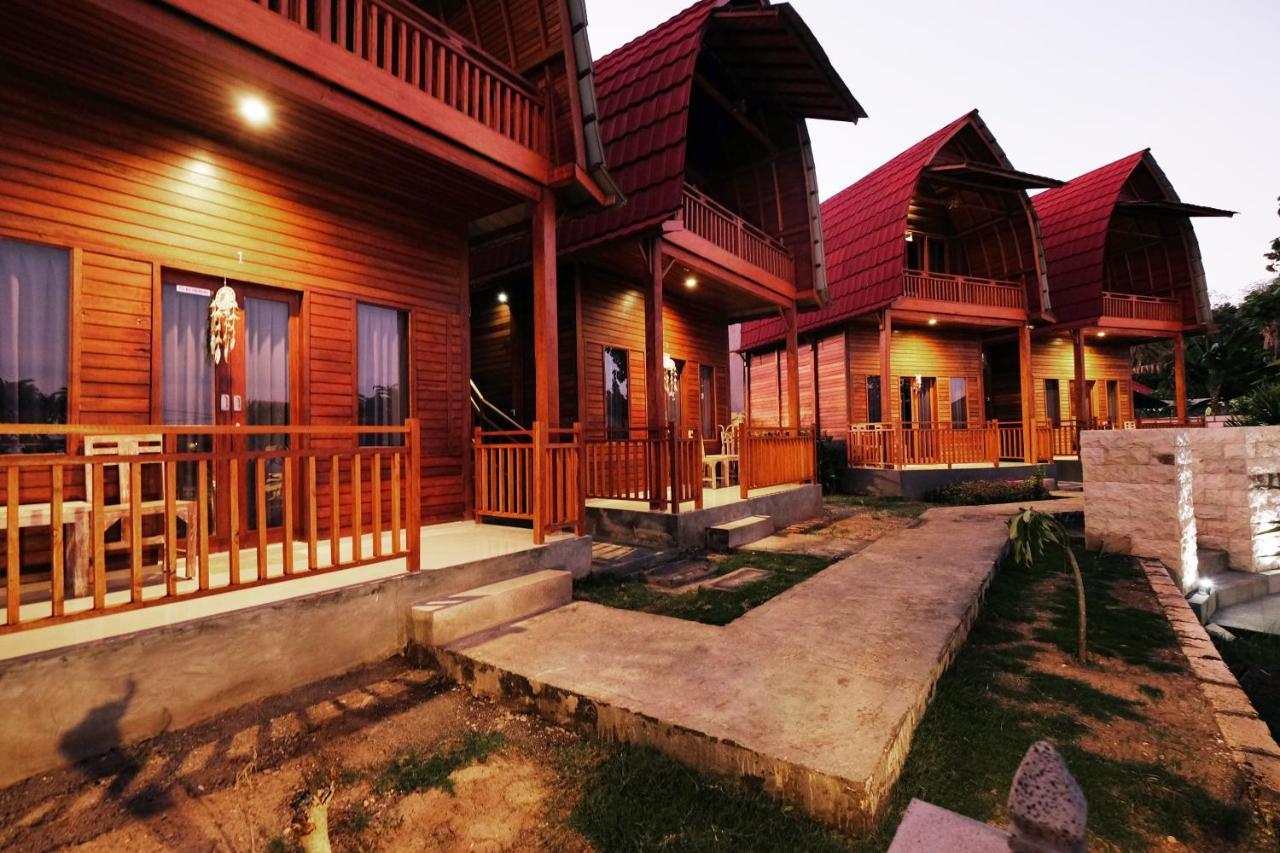 Adara Beach Huts Batununggul Экстерьер фото
