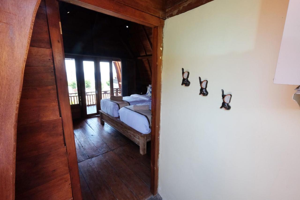 Adara Beach Huts Batununggul Экстерьер фото